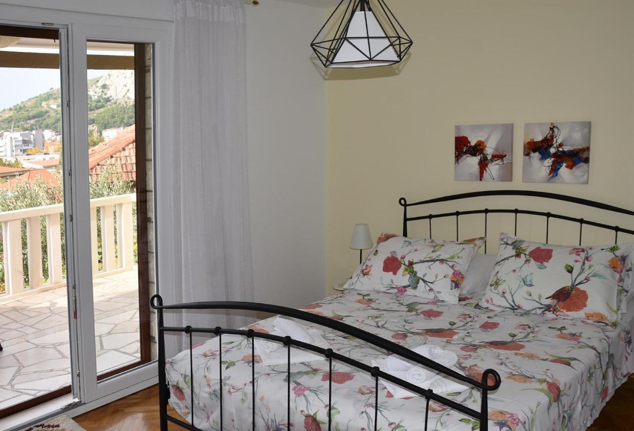 Apartments Villa White House Omiš Exterior foto