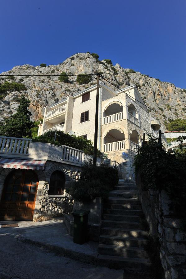 Apartments Villa White House Omiš Exterior foto