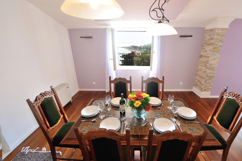 Apartments Villa White House Omiš Quarto foto